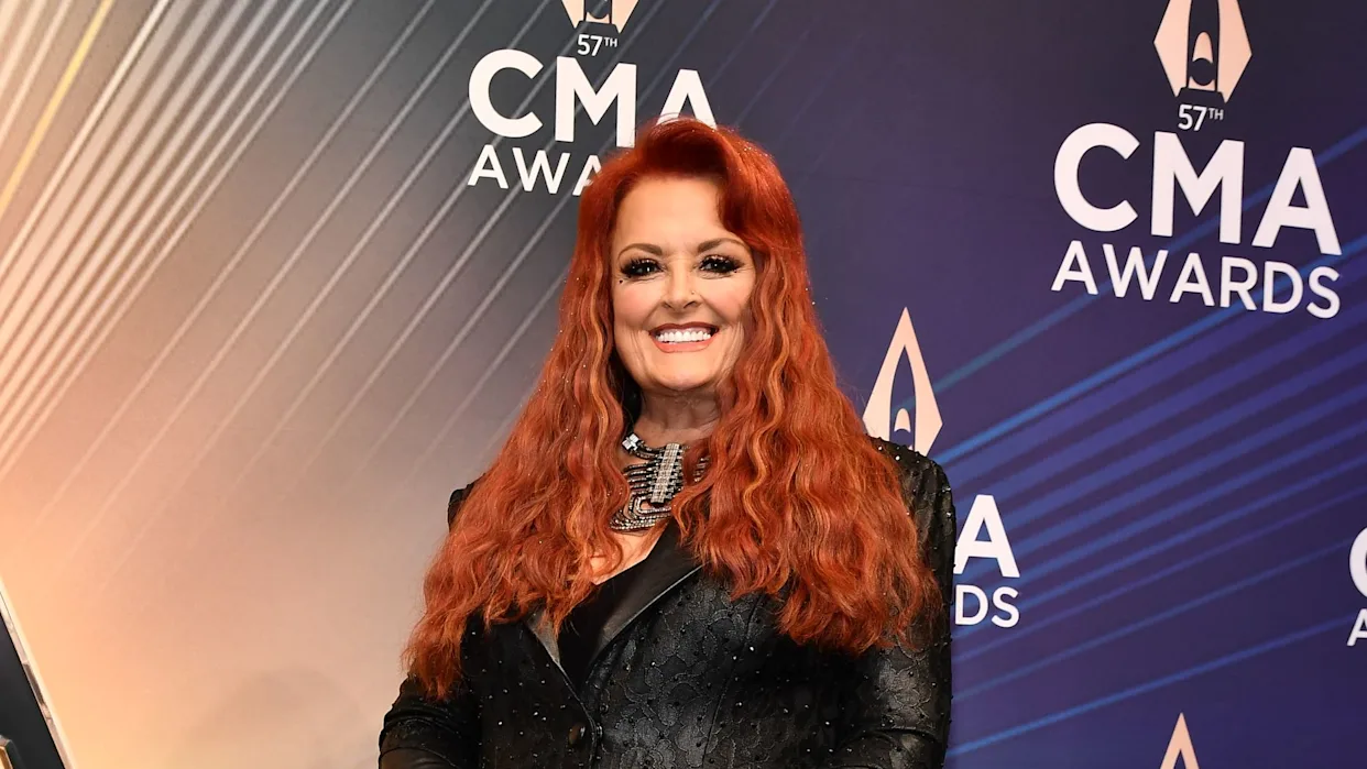 Wynonna judd performance reactions